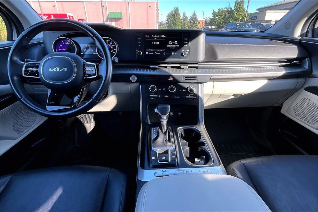 2022 Kia Carnival LXS