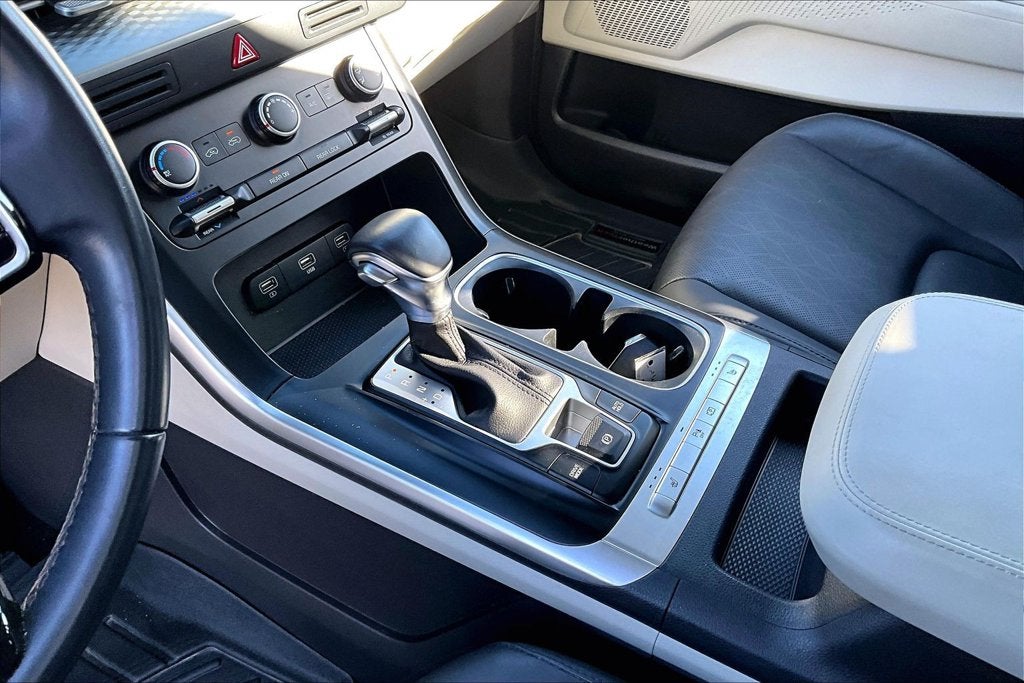 2022 Kia Carnival LXS