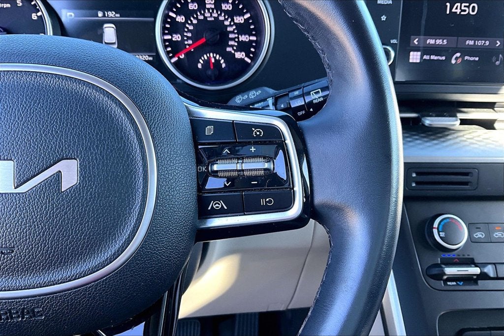 2022 Kia Carnival LXS