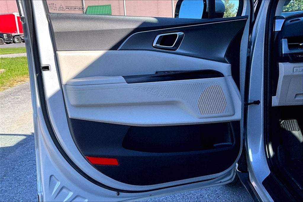 2022 Kia Carnival LXS