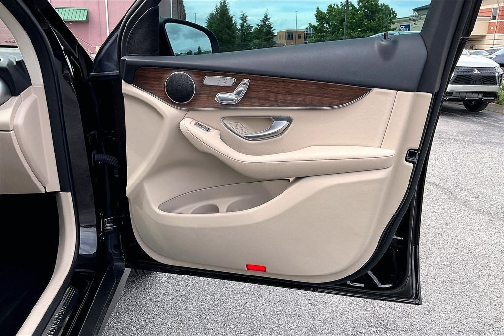 2022 Mercedes-Benz GLC GLC 300